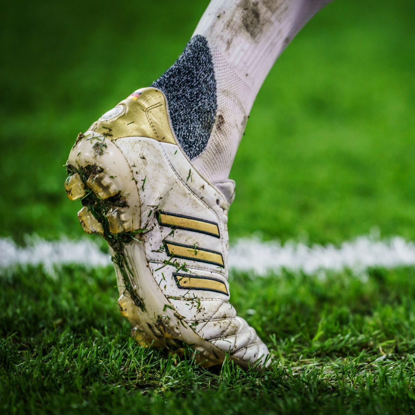 Detalle zapatilla futbol